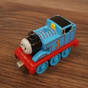 3/$12 Thomas and Friends diecast Thomas train car